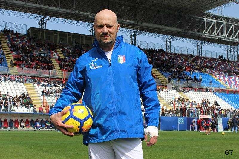 Addio a Gaetano Alessandro, oggi i funerali: proclamato lutto cittadino
