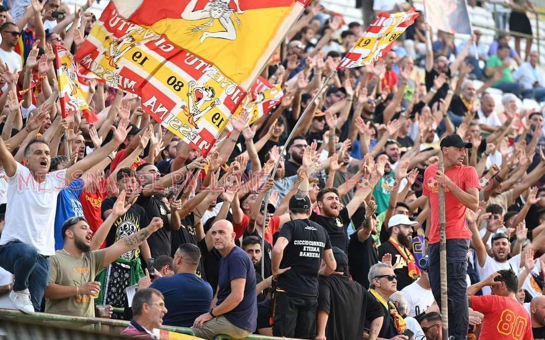 Riecco la Curva Sud Messina: "Lontani fin quando ci sarà Sciotto"