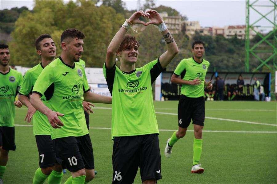 Esultanza di Giuseppe De Marco