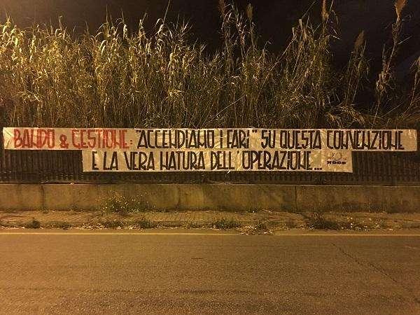 Concessione "Scoglio", striscioni e frecciate politiche: ciò che c'è da sapere