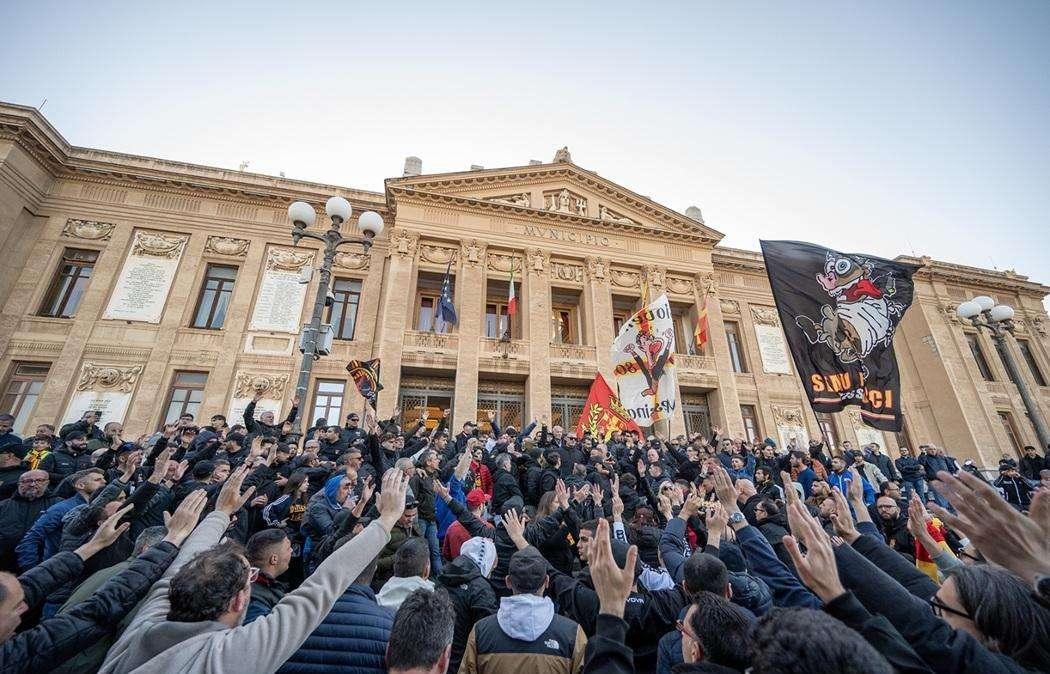 Messina, le voci del pomeriggio di un giorno da cani