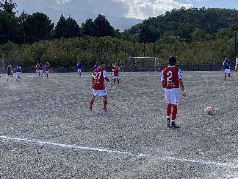 1^-Riviera battuto all'esordio a Linguaglossa: pagato caro un rigore all'89'
