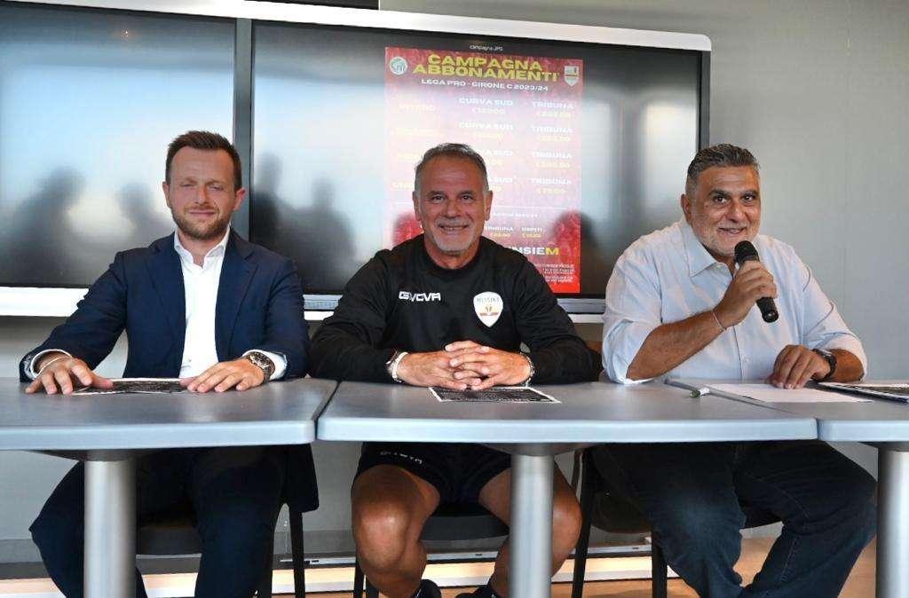 Messina, via alla campagna abbonamenti per la nuova stagione