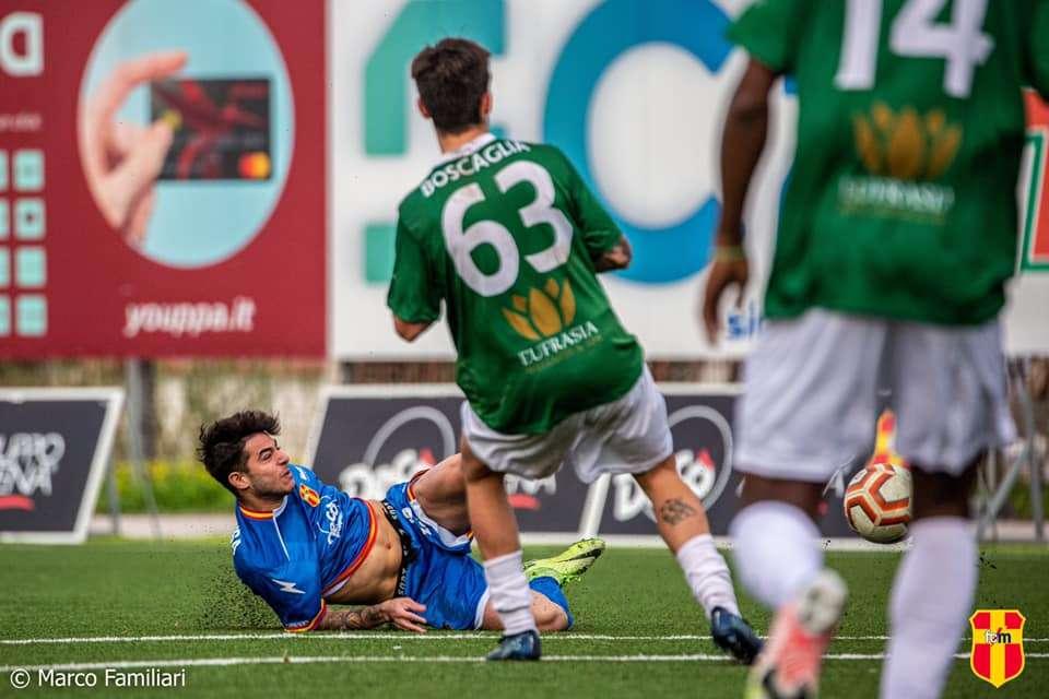 Passo indietro per l'Fc Messina. Prova incerta e occasione persa