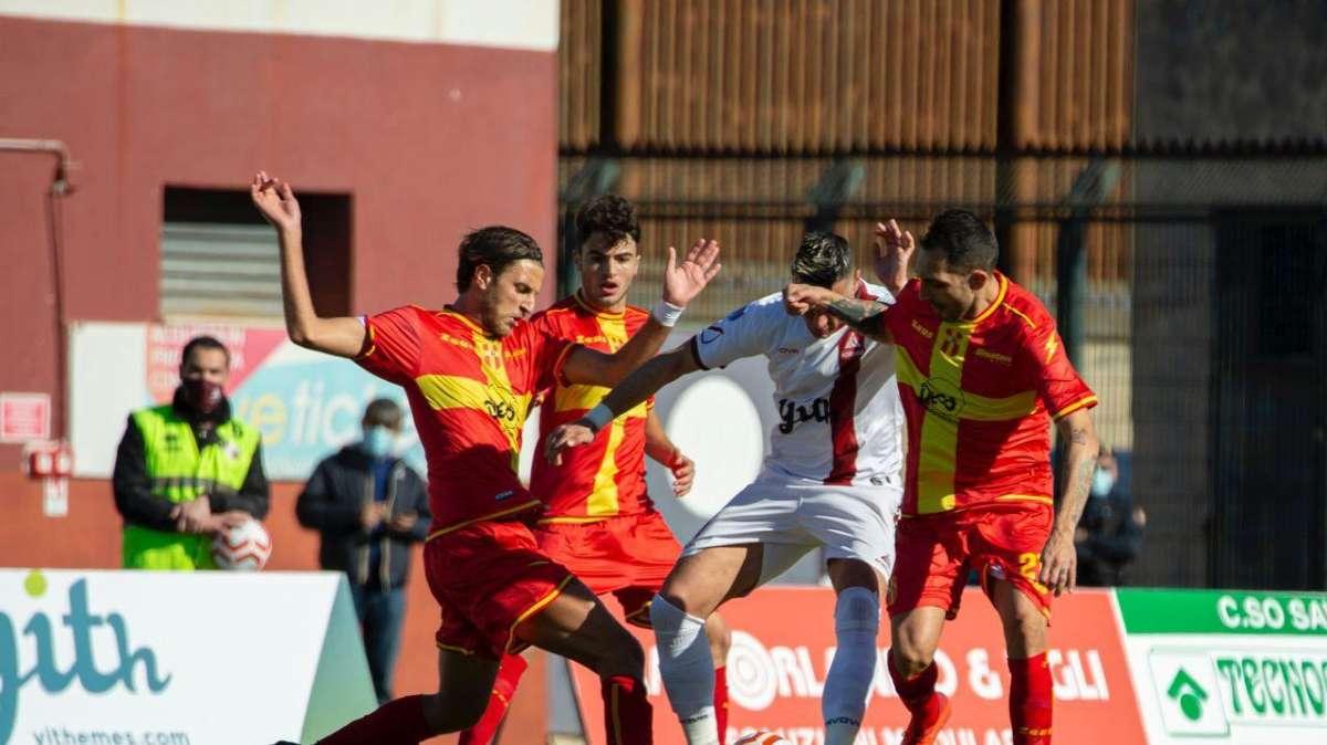 Rimonta Acireale sull'Fc Messina. Rizzo e Buffa rispondono ad Arena: 2-1
