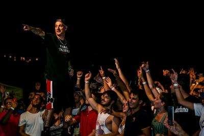 Brilla Clementino nella notte dell’Olimparty Messina