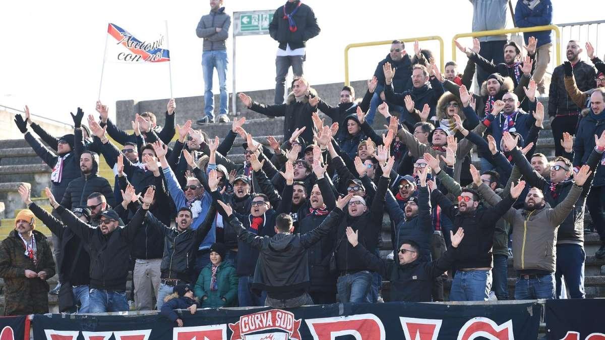 Messina-Crotone: una sola vittoria rossoblù in 77 anni di confronti