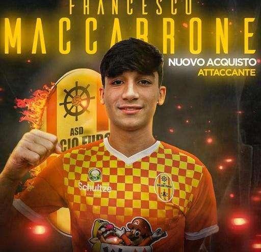 1^-Furci, tesserato un giovane attaccante: Francesco Maccarrone
