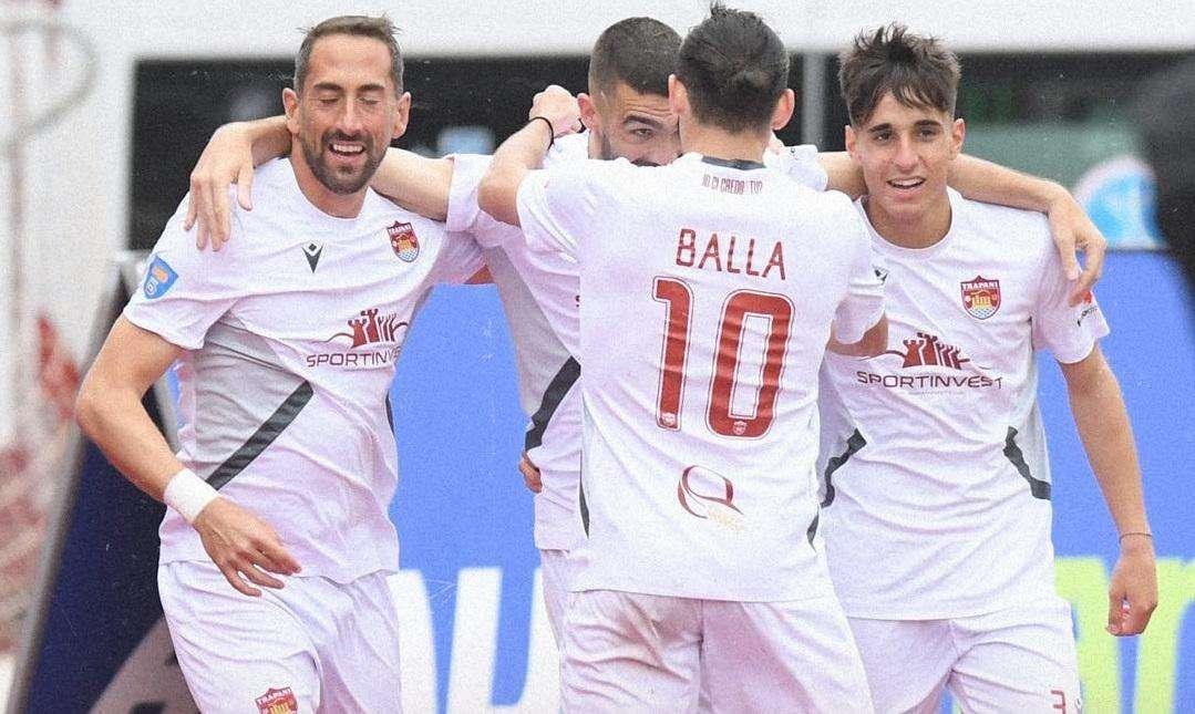 Il Trapani ne segna tre a La Fenice Amaranto. Cinquina del Siracusa