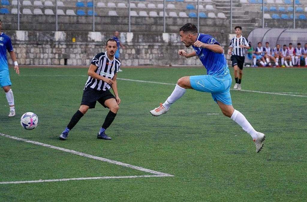 Alessandro Fragapane firma la Nebros. Ritrova Biondo e Assenzio