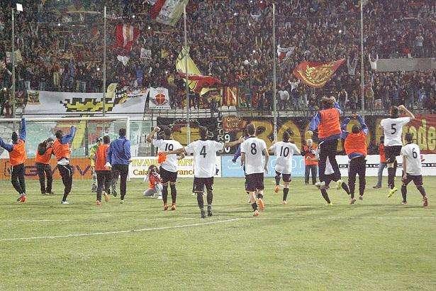 "Rispetto per chi c'è sempre": la Curva Sud prende la parola