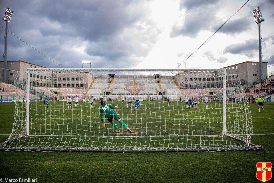 Il rigore di Dambros