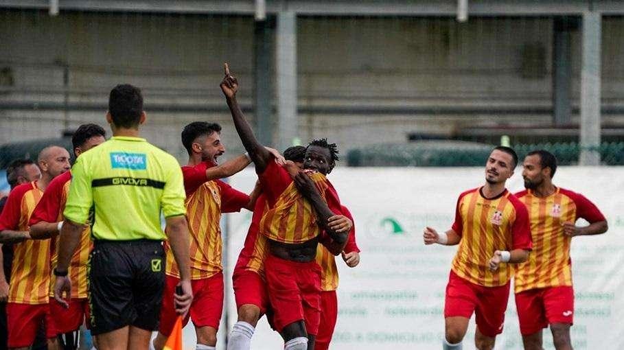 Sowe regala la prima gioia alla Messana: Leonzio battuta 1-0