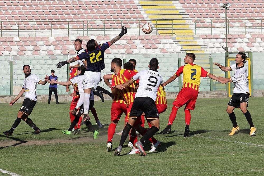 L'Acr Messina sciupa troppo, sbatte sul Santa Maria e non va oltre lo 0-0