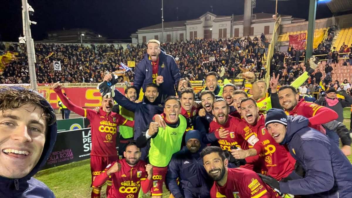 Catanzaro e Crotone ok di misura. Il Pescara non vince più e il Foggia è quarto