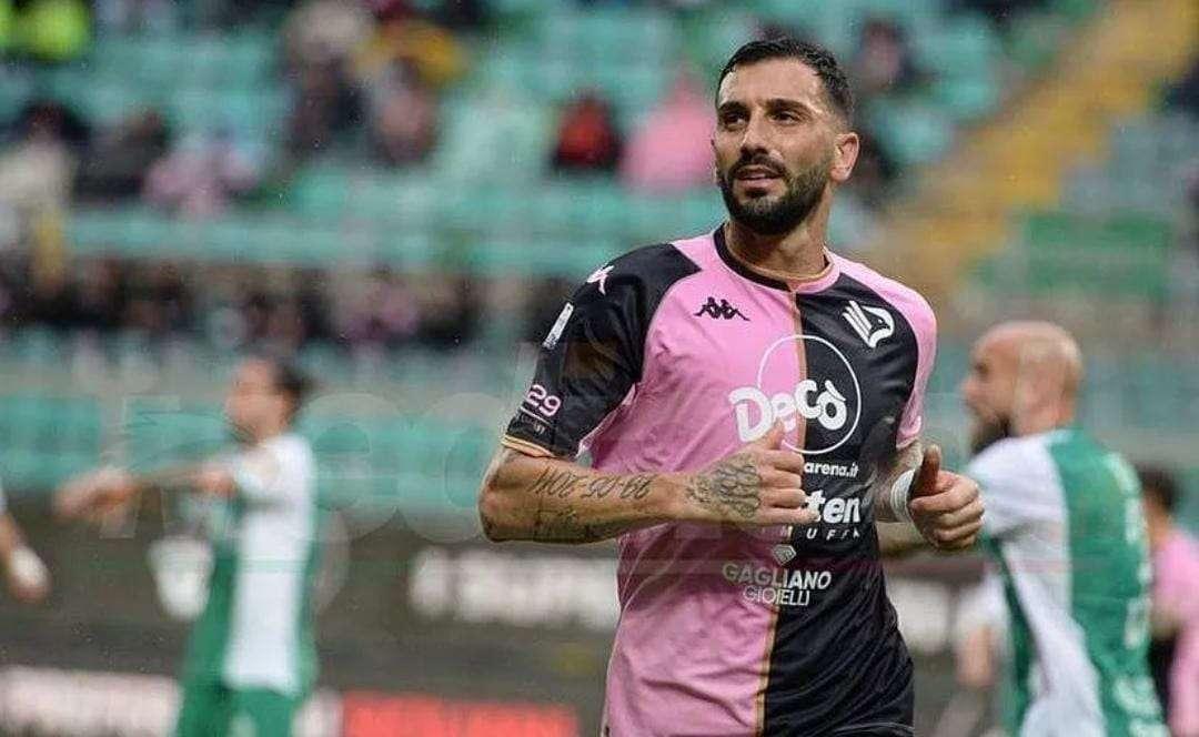 Il centrocampista milazzese Jacopo Dall'Oglio va ad Avellino