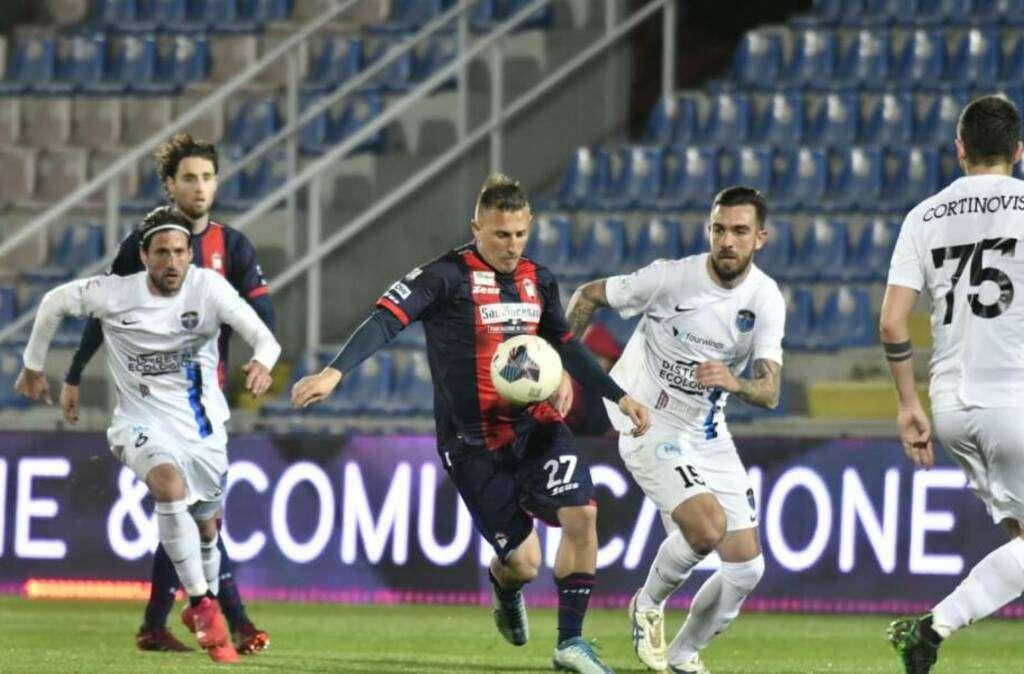 Crotone-Latina 1-3