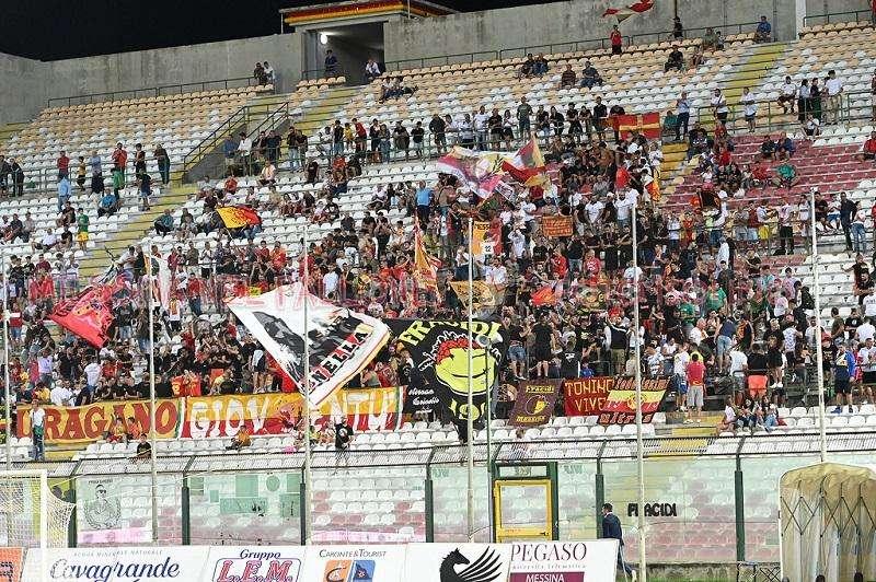 Messina-Giugliano anticipata alle 14,30. Già partita la prevendita