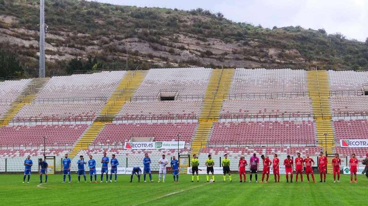Nuovo rinvio. D'Eboli (Acr): “Che calcio è?” Rizzieri (Fc): “Disastro totale"