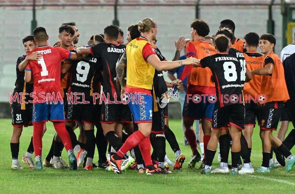 Il Messina la ribalta, ma il Potenza mette il veleno nella coda. Finisce 2-2
