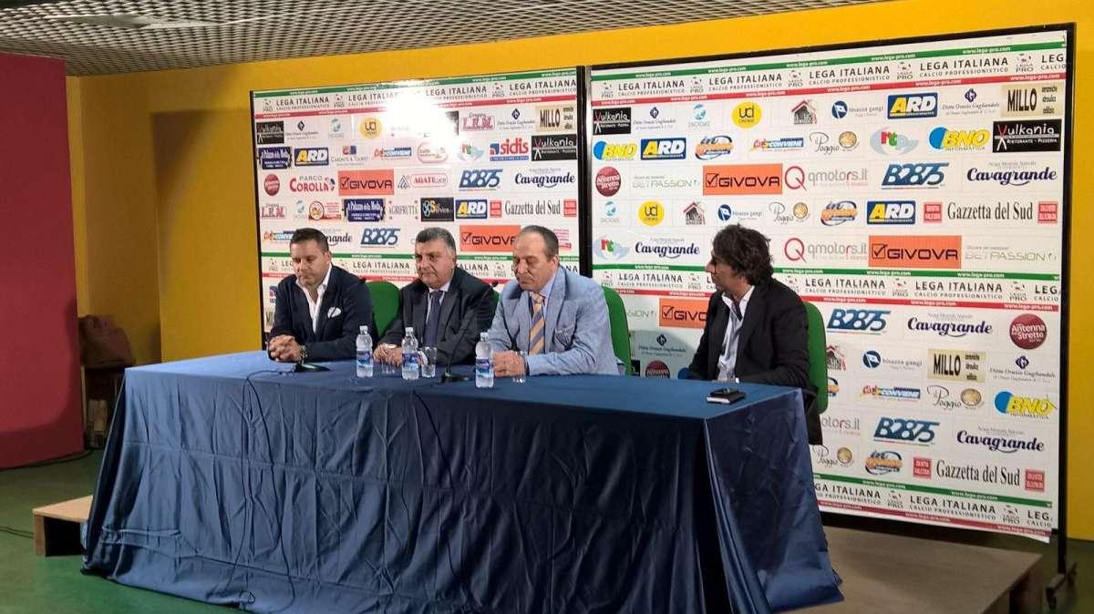 L'entusiasmo nella presentazione di Argurio e Manfredi: il live di Mnp