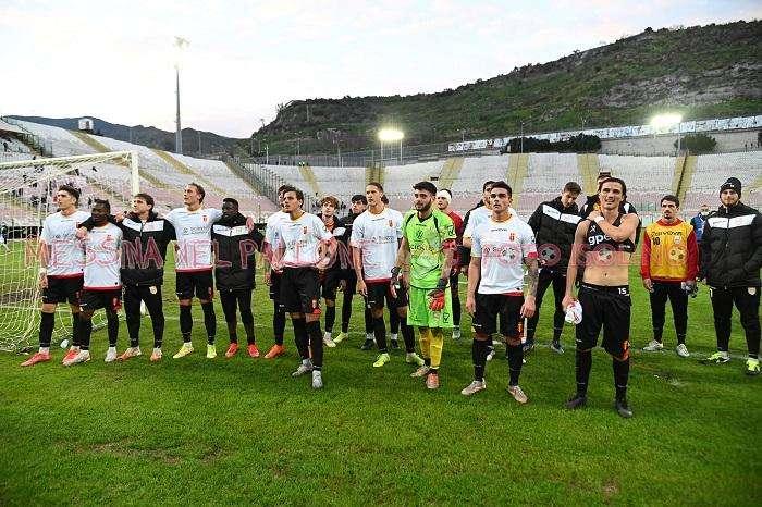Messina, sarà un mercato senza fretta. Muro per Damian e Marginean