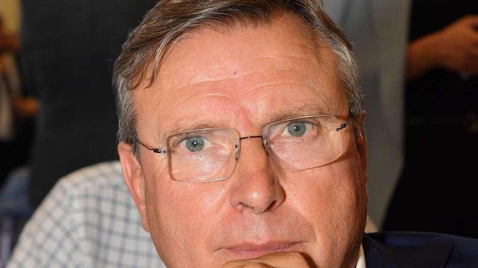 Pietro Lo Monaco sollevato dall'incarico di DG al Novara