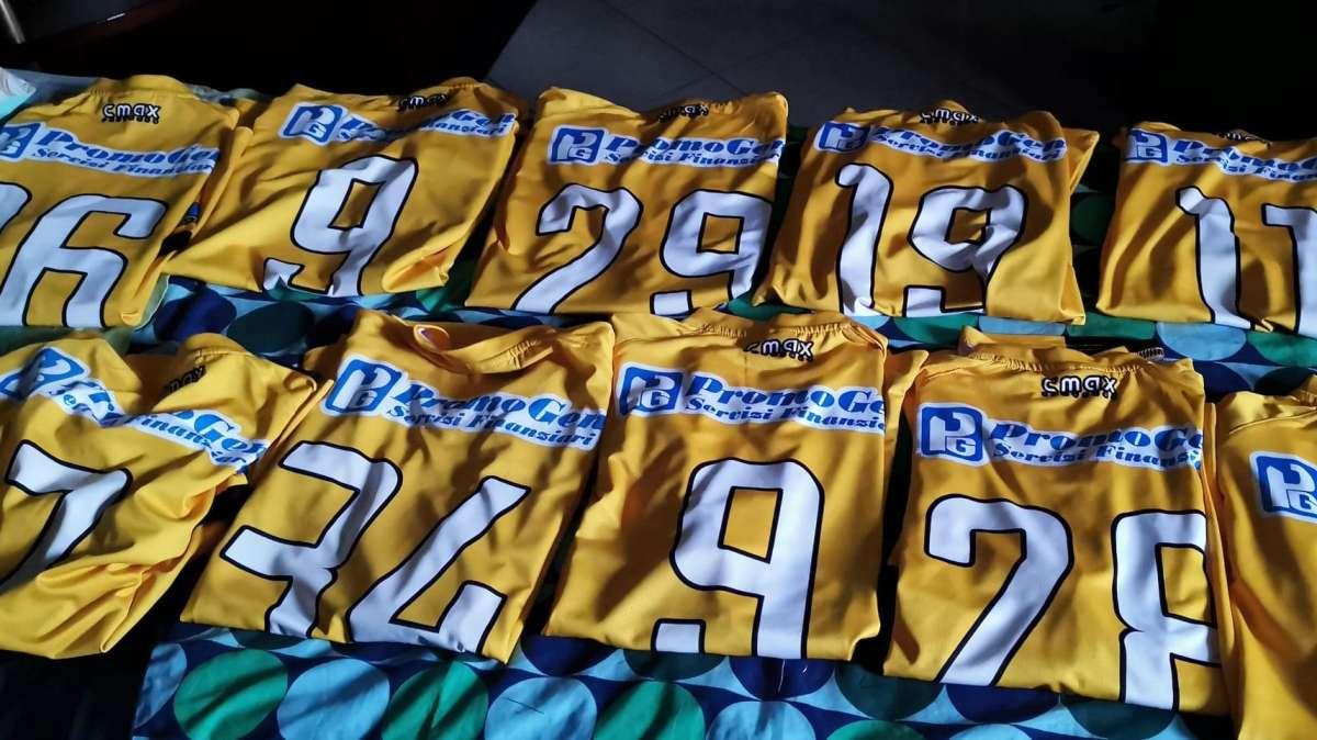 Le maglie della Nuova Peloro