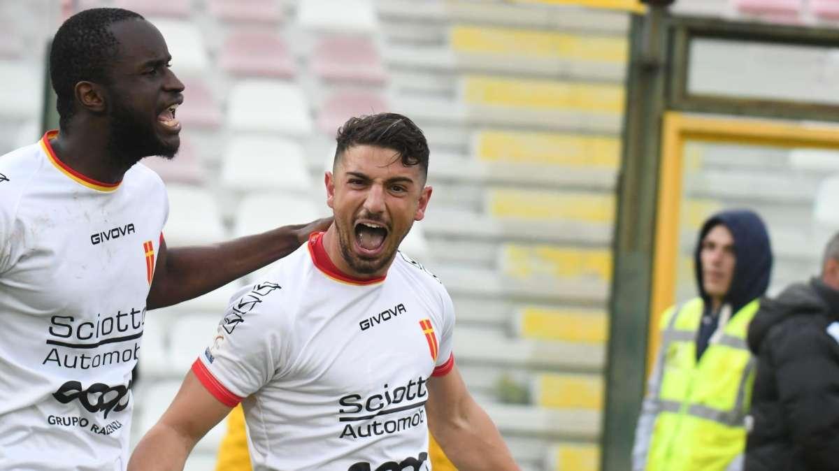 Messina-Juve Stabia: missione compiuta, ma i playout sono più vicini
