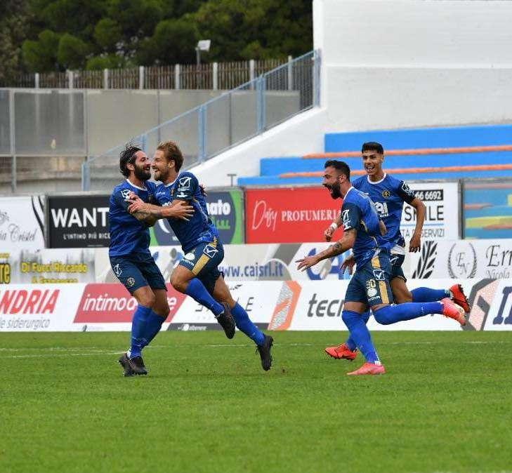 Bari e Catanzaro ko, si rilancia il Palermo. Moro esalta il Catania