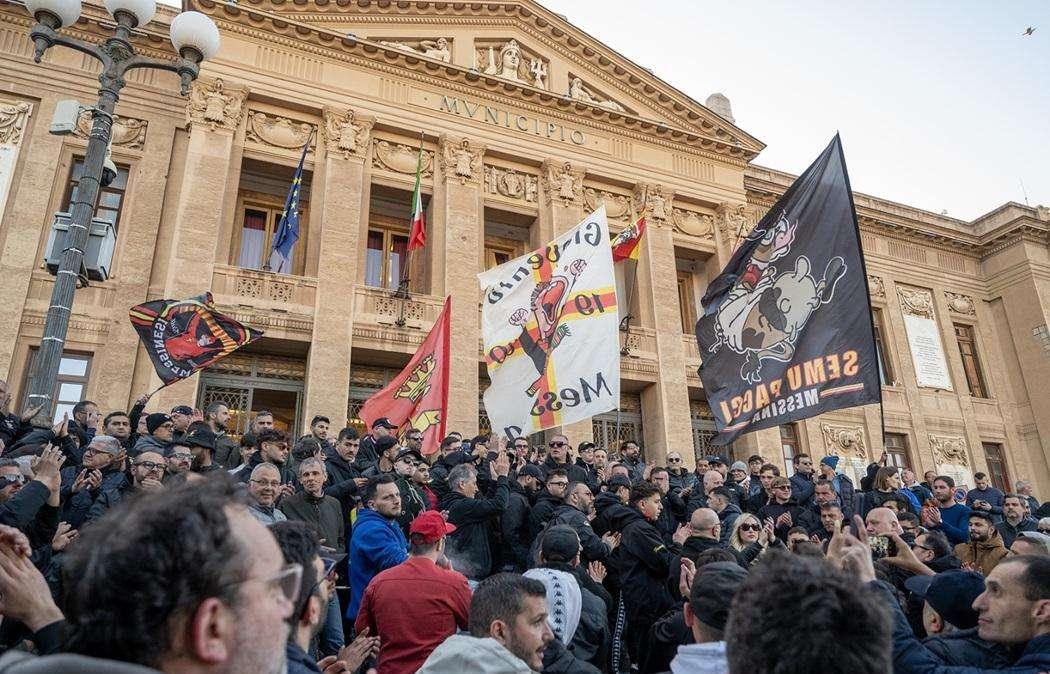 Messina, la procura c'è, ma la situazione non si sblocca e il sindaco chiude con AAD