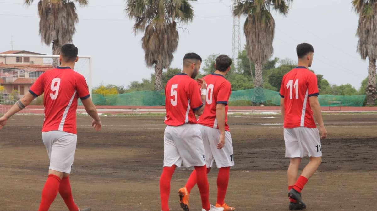 Il logo e il nome dell'Acicatena Calcio 1973 tornano in mano ai tifosi