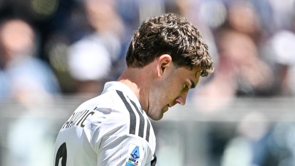 Vlahovic, niente Serie A: vola in Turchia per dieci milioni più bonus