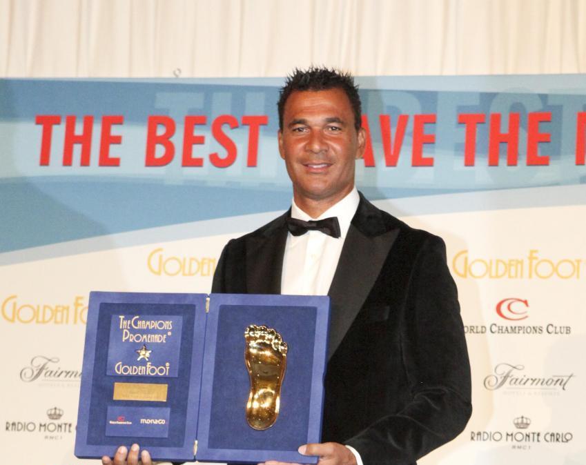 Gullit compie 60 anni: buon compleanno al mitico componente del 'Milan degli olandesi'