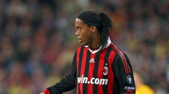 Il tetto del mondo, il Milan e la parabola discendente: quarant'anni di Ronaldino, dalle magie fino al carcere