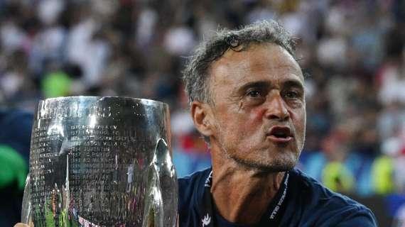 L'ultima moda di Luis Enrique: guarda metà gara del Psg in tribuna