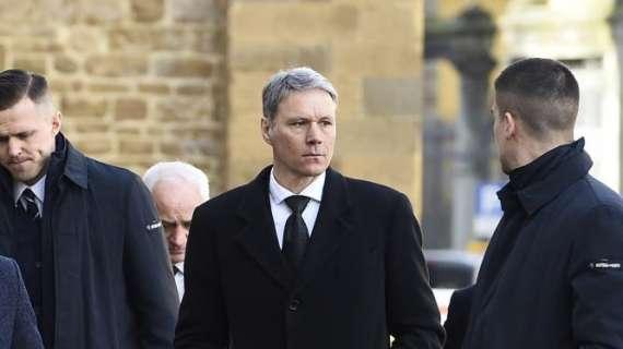 Storia Rossonera - 24 anni fa la conferenza di addio di van Basten