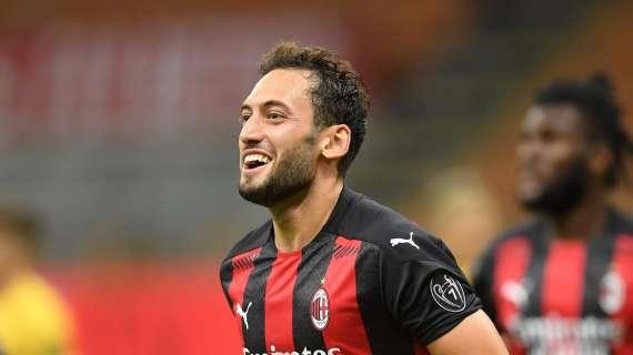CorSport - Milan, lo spauracchio Inter e i tempi che stringono: tutte le grane del rinnovo di Calhanoglu