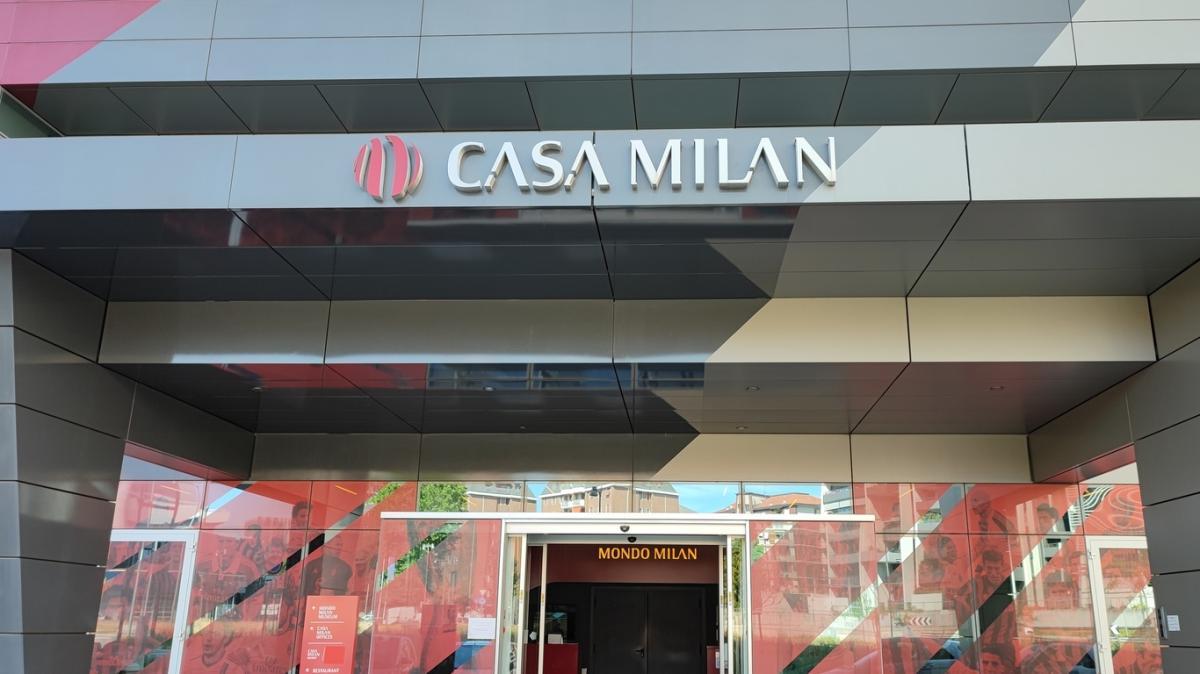Rivivi il LIVE. Giornata clamorosa: fuori Furlani, Tare, Allegri e Moncada. L'allenatore sarà alla Fabregas. I nomi attuali