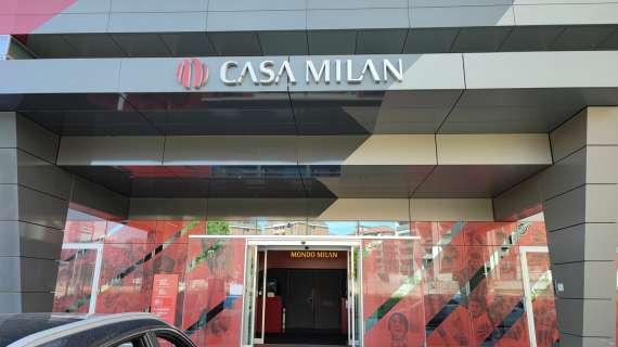 Gazzetta - Milan, doppio colpo in attacco? Lukaku-Abraham costano come Zirkzee