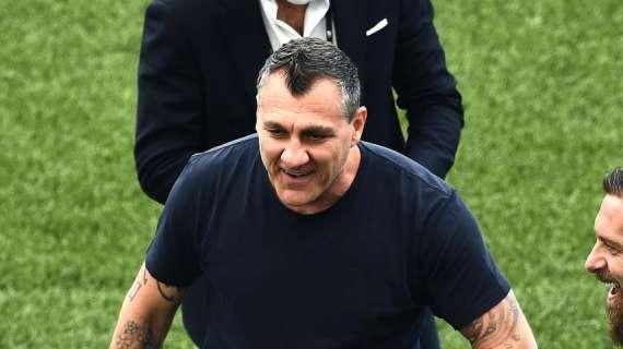Bobo Vieri e le qualità di Giroud: "Mestiere, lavora per la squadra e fa gol"