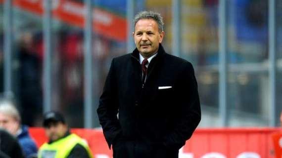 Gazzetta - Berlusconi, apertura a Mihajlovic: la visita del presidente rafforza la posizione del tecnico
