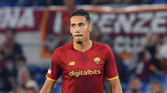 Roma, lesione muscolare per Smalling: out per 2-3 settimane