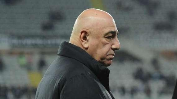 Taiwo si dichiara, il Milan ci pensa... ma c'è il nodo extracomunitari
