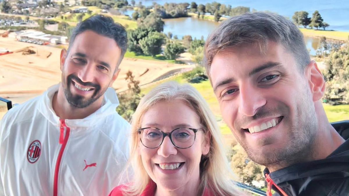 Milan in Australia. La foto della vice primo ministro dell'Australia Occidentale con Amorim e Gabbia: "Benvenuti a Perth!"
