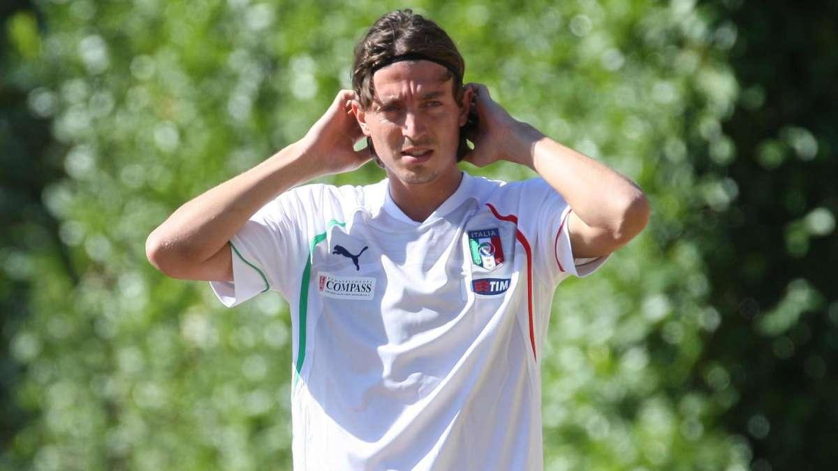 Corvino spara alto, il Milan aspetta per Montolivo