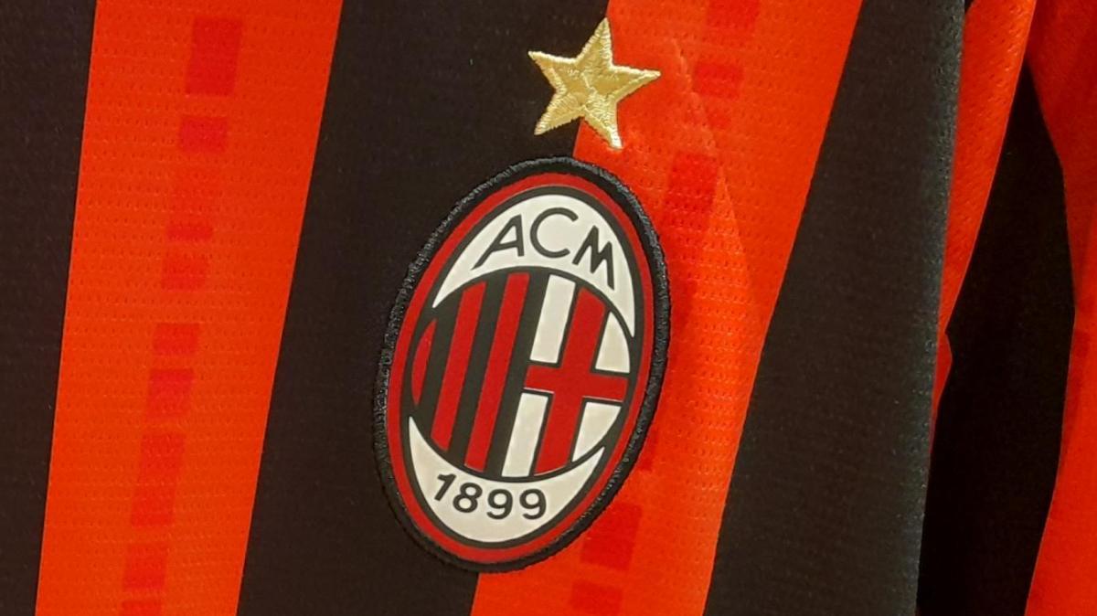 Oggi è il compleanno del Milan che compie 126 anni: tanti auguri!