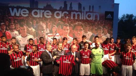 L'intera presentazione della squadra da parte di Galliani: siparietti e soddisfazione per Robinho