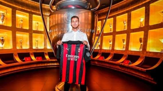 Dalot a Sky: "Sinistra o destra per me è uguale, qui al Milan è tutto fantastico"