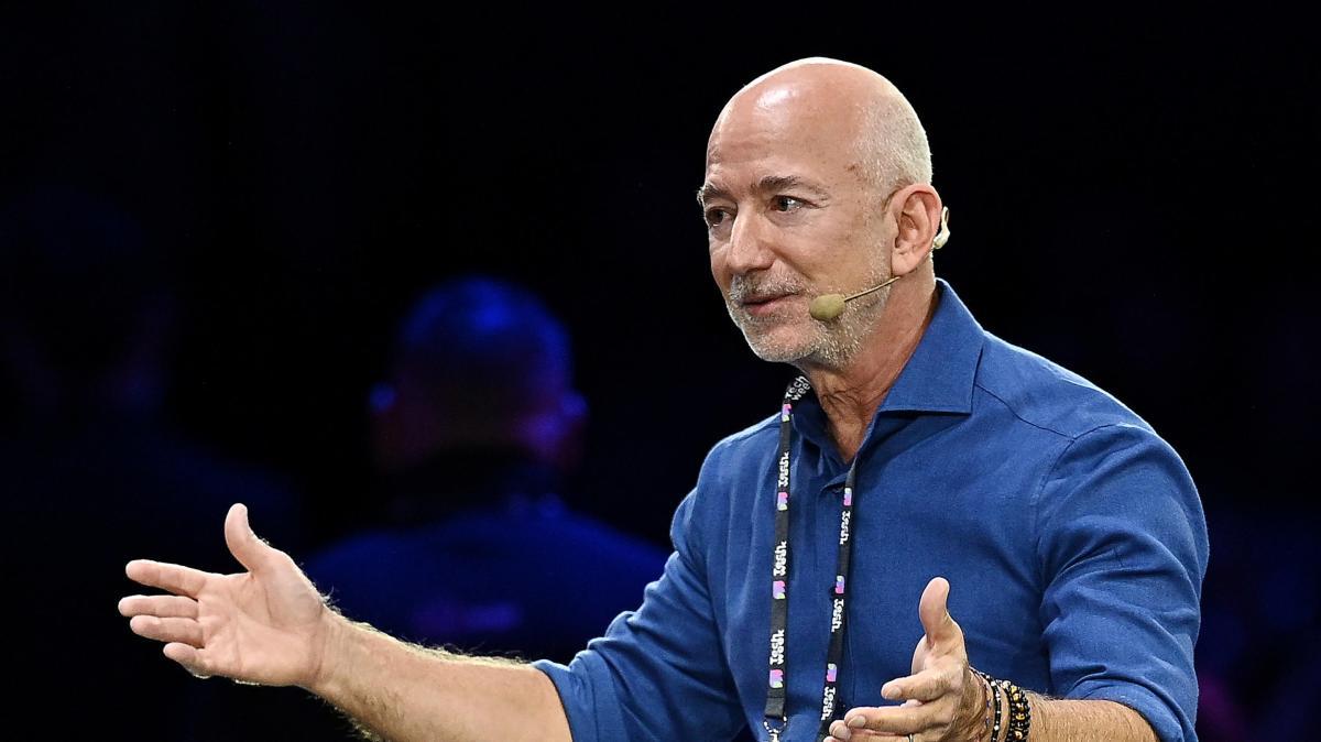 Ora è ufficiale, Bezos entra nel capitale del Liverpool